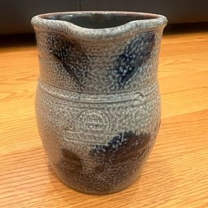- Pottery 1984 Vintage Rowe Pottery Works Pitcher -